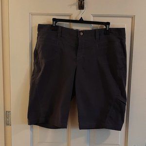 Athleta Dipper bermuda shorts, size 14